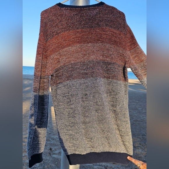 American Rag Pullover Sweater Size Medium Shades of Navy and Orange long-sleeved - Picture 2 of 5